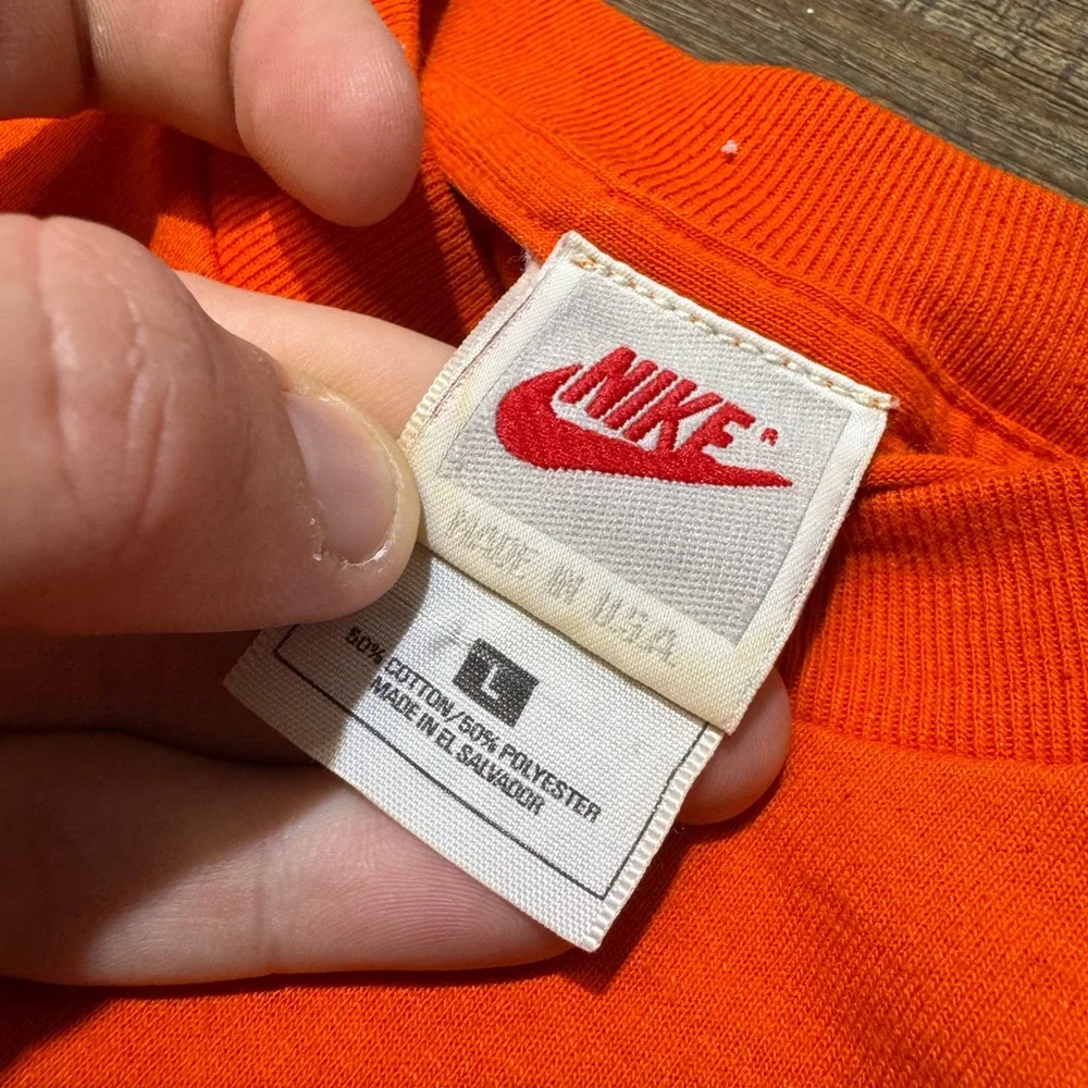 VTG ‘90s Nike T shirt‎